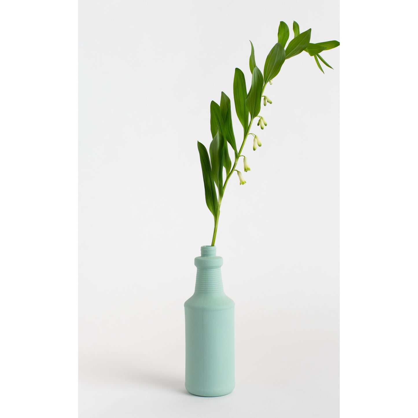 Load image into Gallery viewer, Porcelain Bottle Vase #17 - mint
