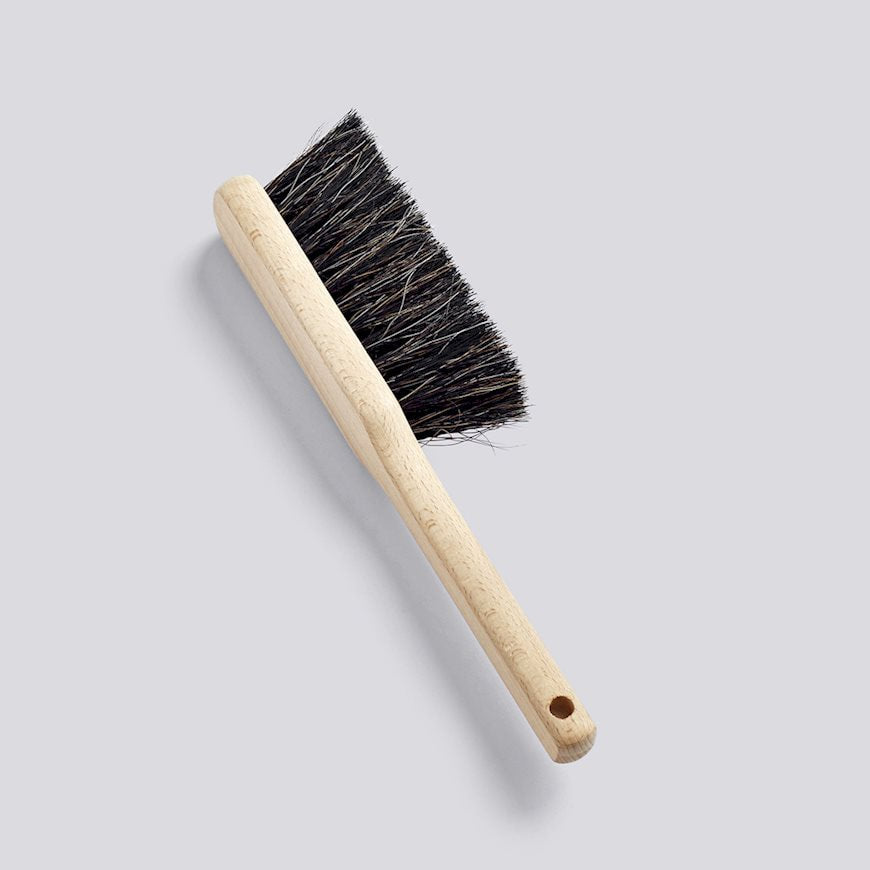 Dusty brush shop